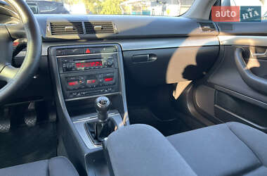 Седан Audi A4 2004 в 