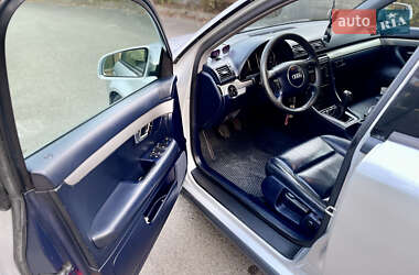 Седан Audi A4 2001 в 