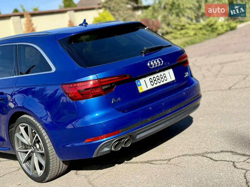 Универсал Audi A4 2016 в Днепре