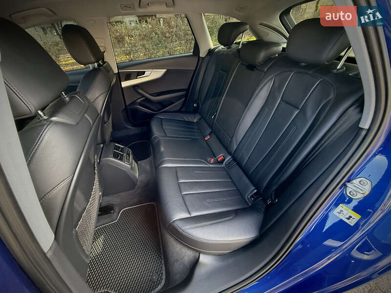 Универсал Audi A4 2016 в Днепре