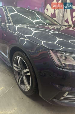 Седан Audi A4 2017 в 