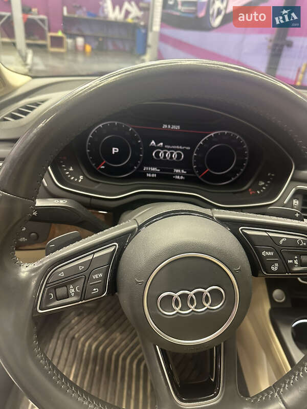 Седан Audi A4 2017 в Киеве