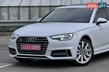 Седан Audi A4 2017 в 
