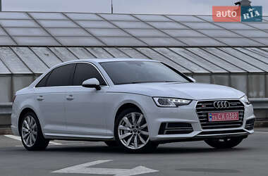 Седан Audi A4 2017 в 