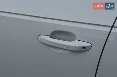 Седан Audi A4 2017 в 