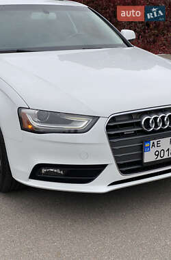 Седан Audi A4 2013 в 