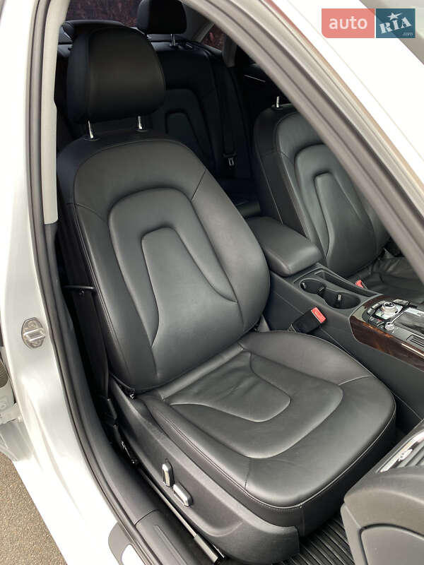 Седан Audi A4 2013 в Києві