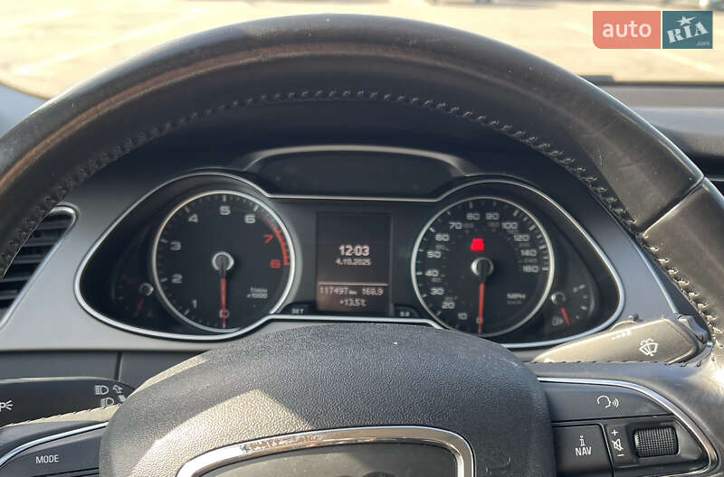 Седан Audi A4 2012 в Ирпене