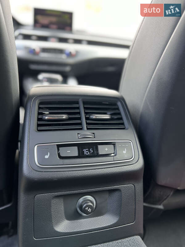 Универсал Audi A4 2018 в Киеве