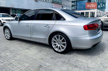 Седан Audi A4 2010 в Тернополе