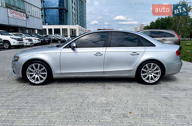 Седан Audi A4 2010 в 