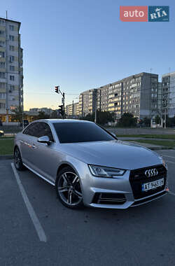 Audi A4 2018