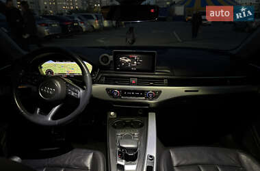 Седан Audi A4 2018 в 