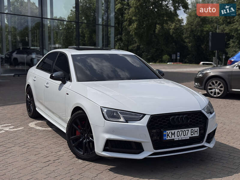 Седан Audi A4 2016 в 