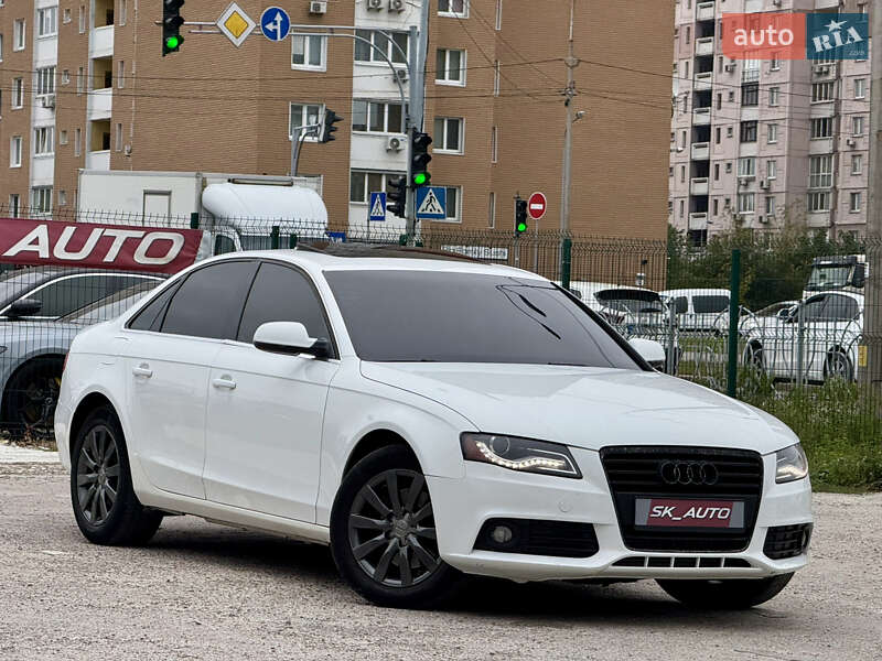 Седан Audi A4 2010 в Киеве
