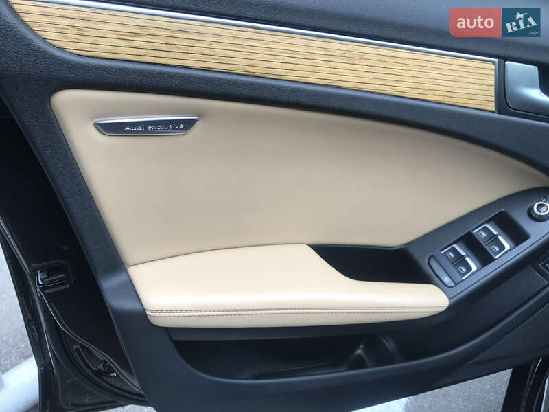 Седан Audi A4 2012 в Киеве