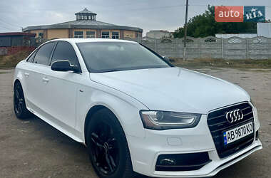 Седан Audi A4 2014 в Тростянці