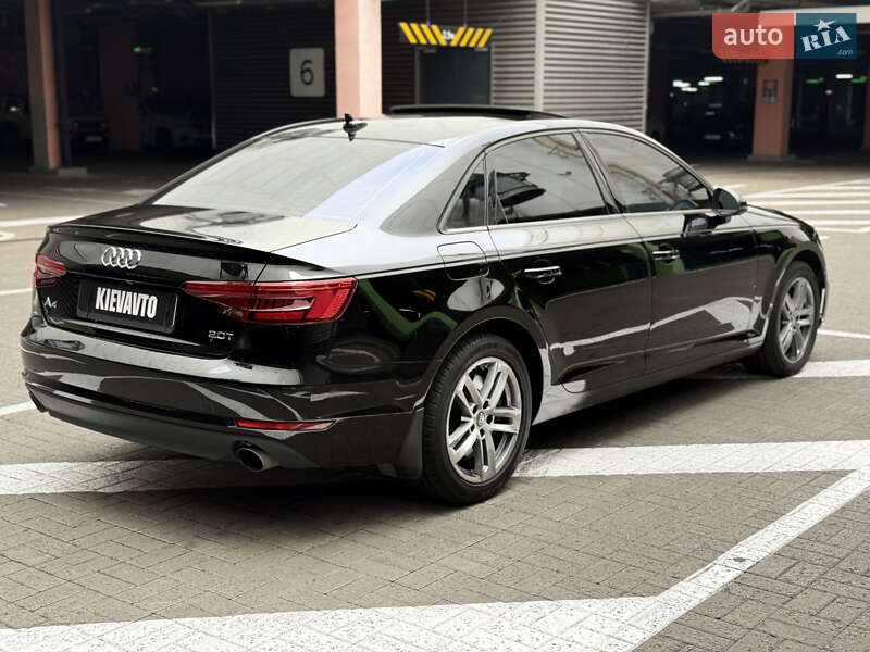 Седан Audi A4 2017 в Киеве