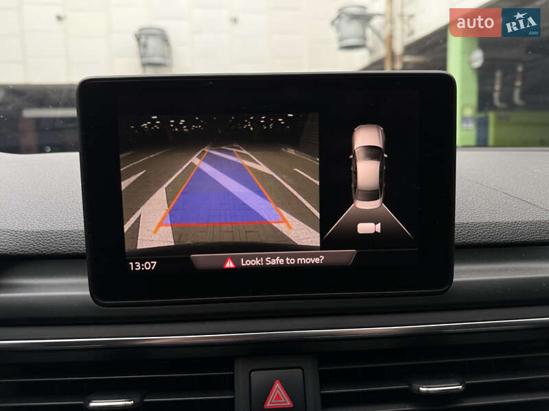 Седан Audi A4 2017 в Киеве