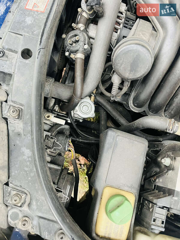 Универсал Audi A4 1999 в Нетешине