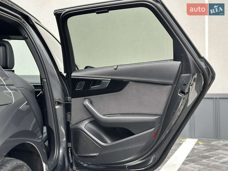 Универсал Audi A4 2022 в Ровно