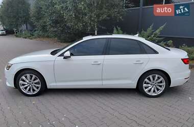 Седан Audi A4 2016 в 