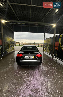 Седан Audi A4 2006 в 