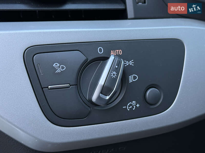 Седан Audi A4 2018 в Киеве фото 32 Седан Audi A4 2018 в Киеве