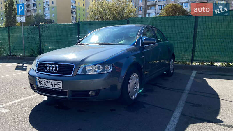 Седан Audi A4 2001 в Киеве