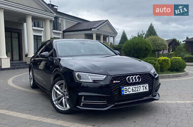 Седан Audi A4 2016 в Стрию