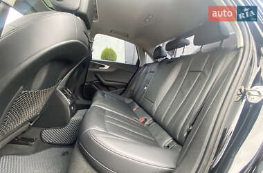 Седан Audi A4 2016 в 