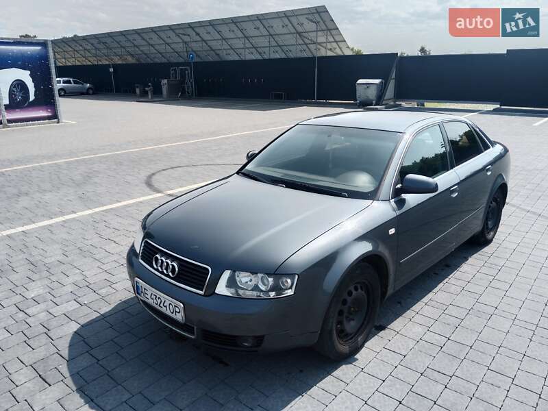 Седан Audi A4 2001 в Львові
