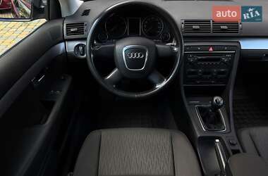 Седан Audi A4 2005 в 