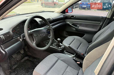 Седан Audi A4 1995 в 