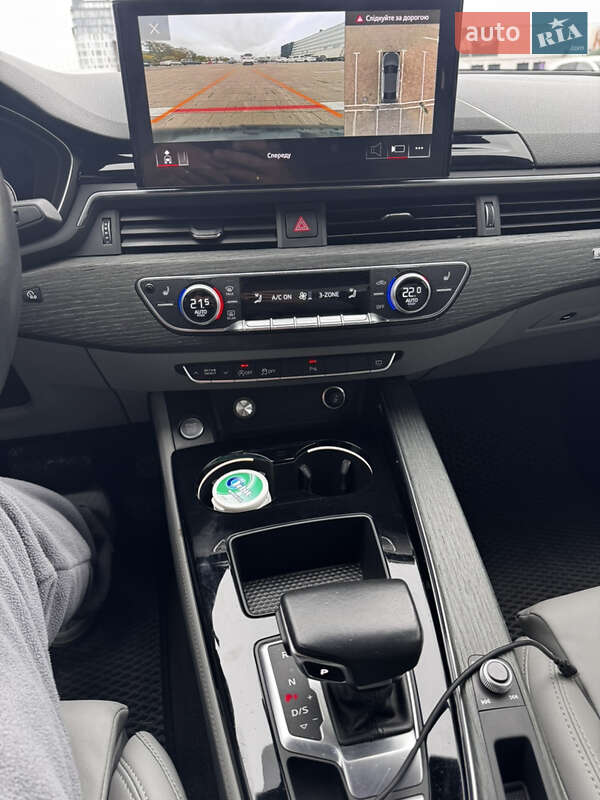 Седан Audi A4 2022 в Житомире