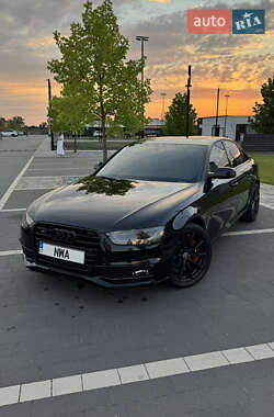 Седан Audi A4 2012 в 