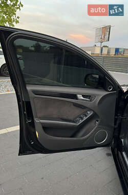 Седан Audi A4 2012 в 