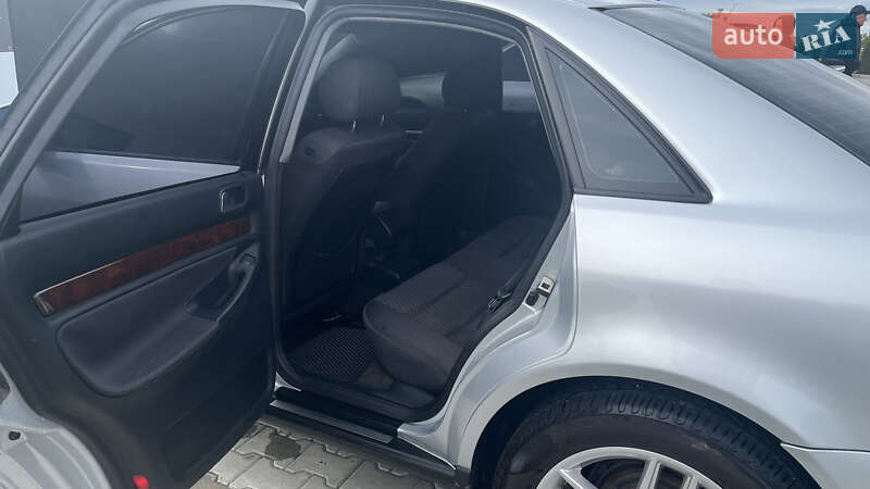 Седан Audi A4 1999 в Львове