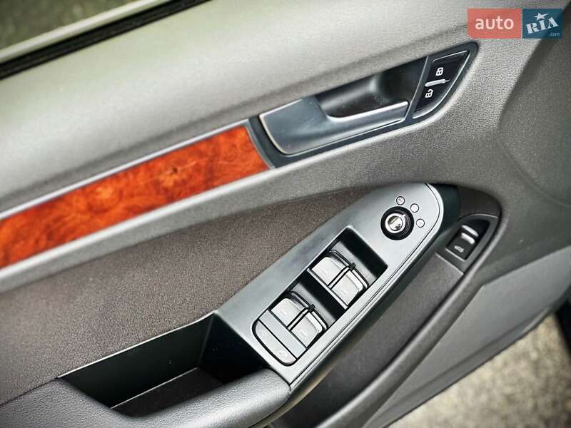 Седан Audi A4 2008 в К��еве