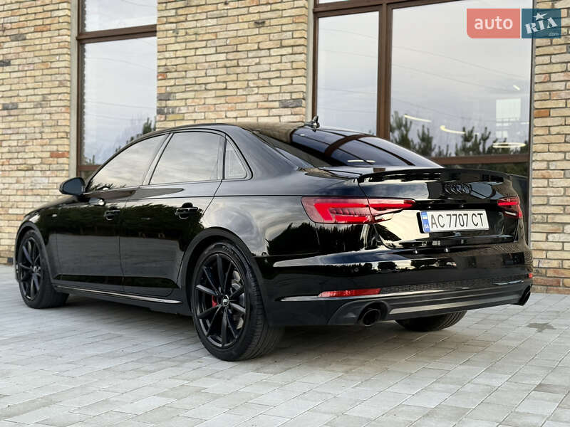 Седан Audi A4 2017 в Луцке