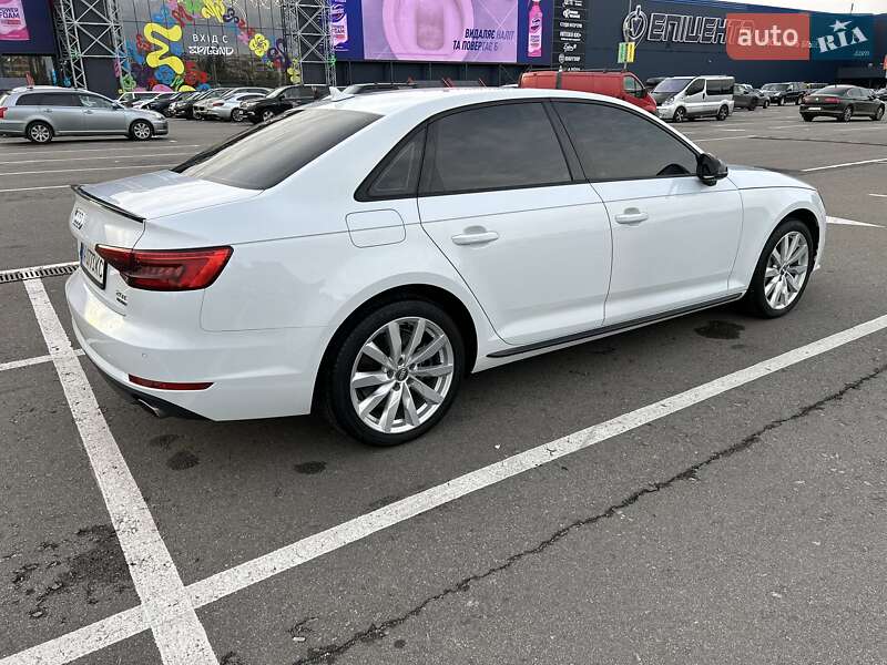 Седан Audi A4 2017 в Киеве