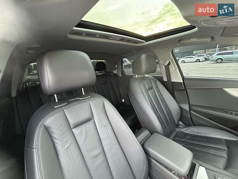 Седан Audi A4 2017 в Киеве