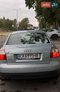 Седан Audi A4 2003 в 
