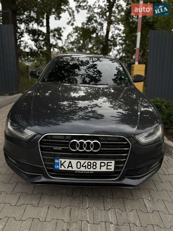 Седан Audi A4 2013 в 