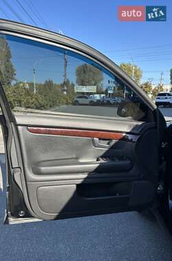 Седан Audi A4 2004 в 