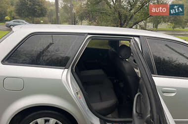 Универсал Audi A4 2001 в 