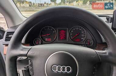 Седан Audi A4 2002 в 