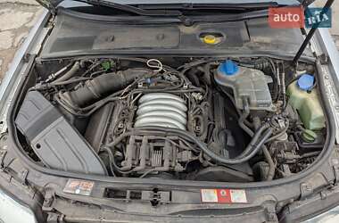Седан Audi A4 2002 в 