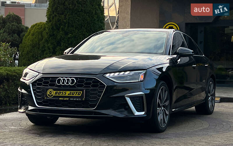 Седан Audi A4 2022 в Львове