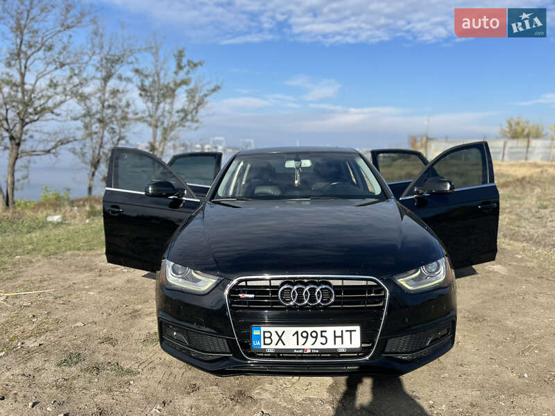 Седан Audi A4 2013 в Николаеве